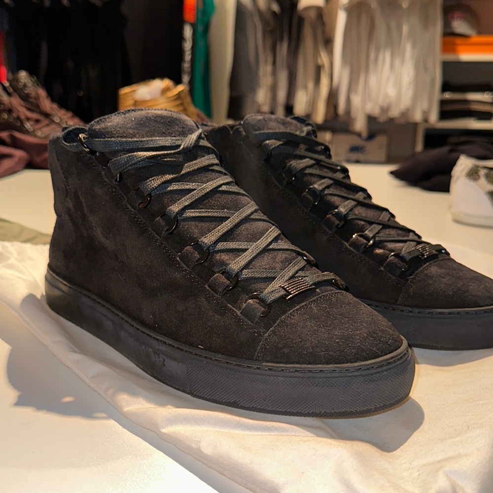 Balenciaga arena